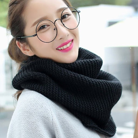 Elegant Knitted Neck Gaiter for Women