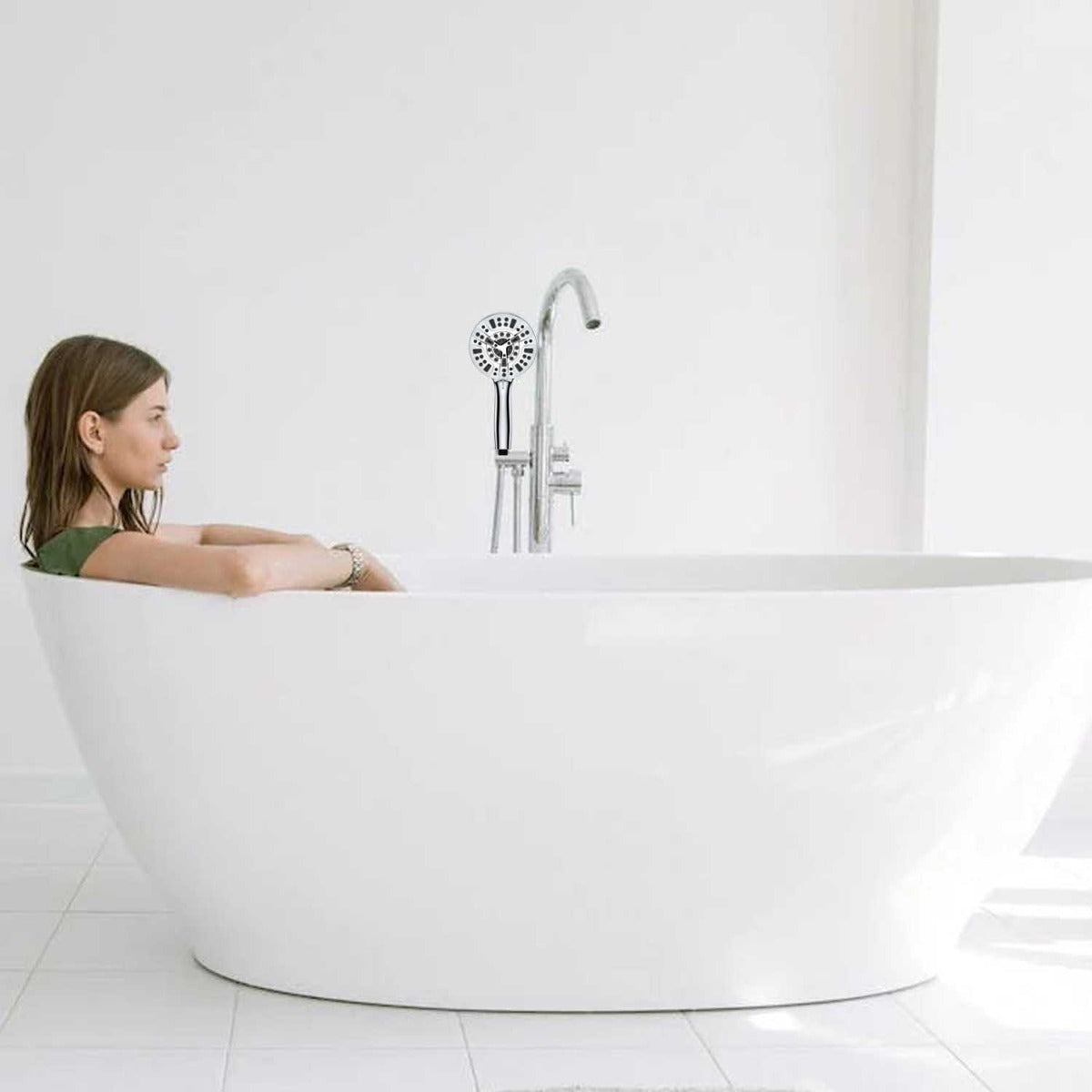 Bath Shower With Airbrush