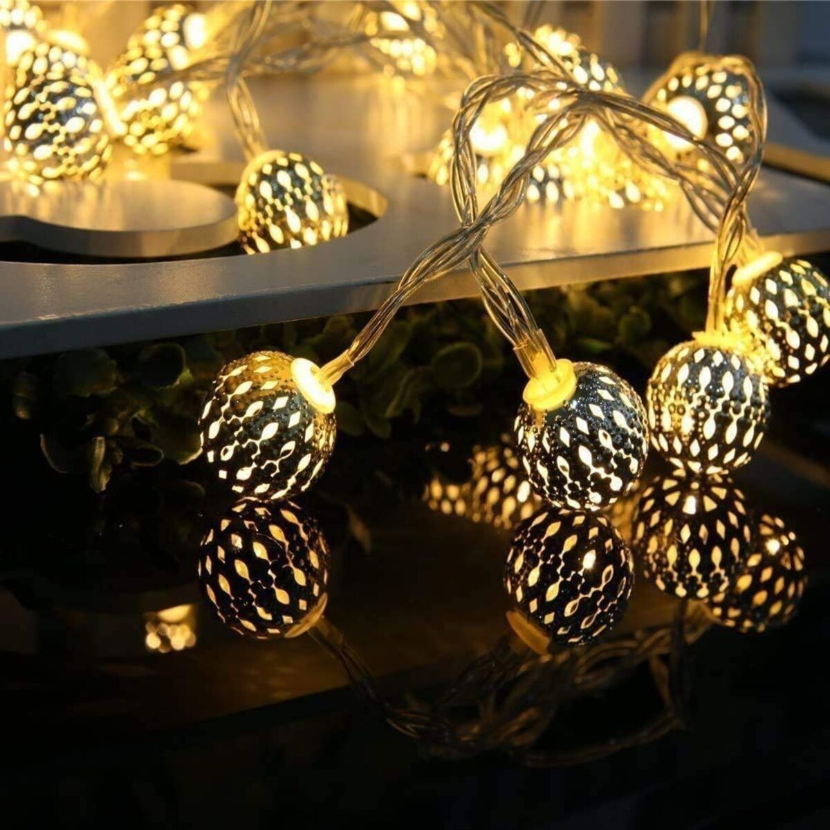 Solar Power LED Globe String Lights