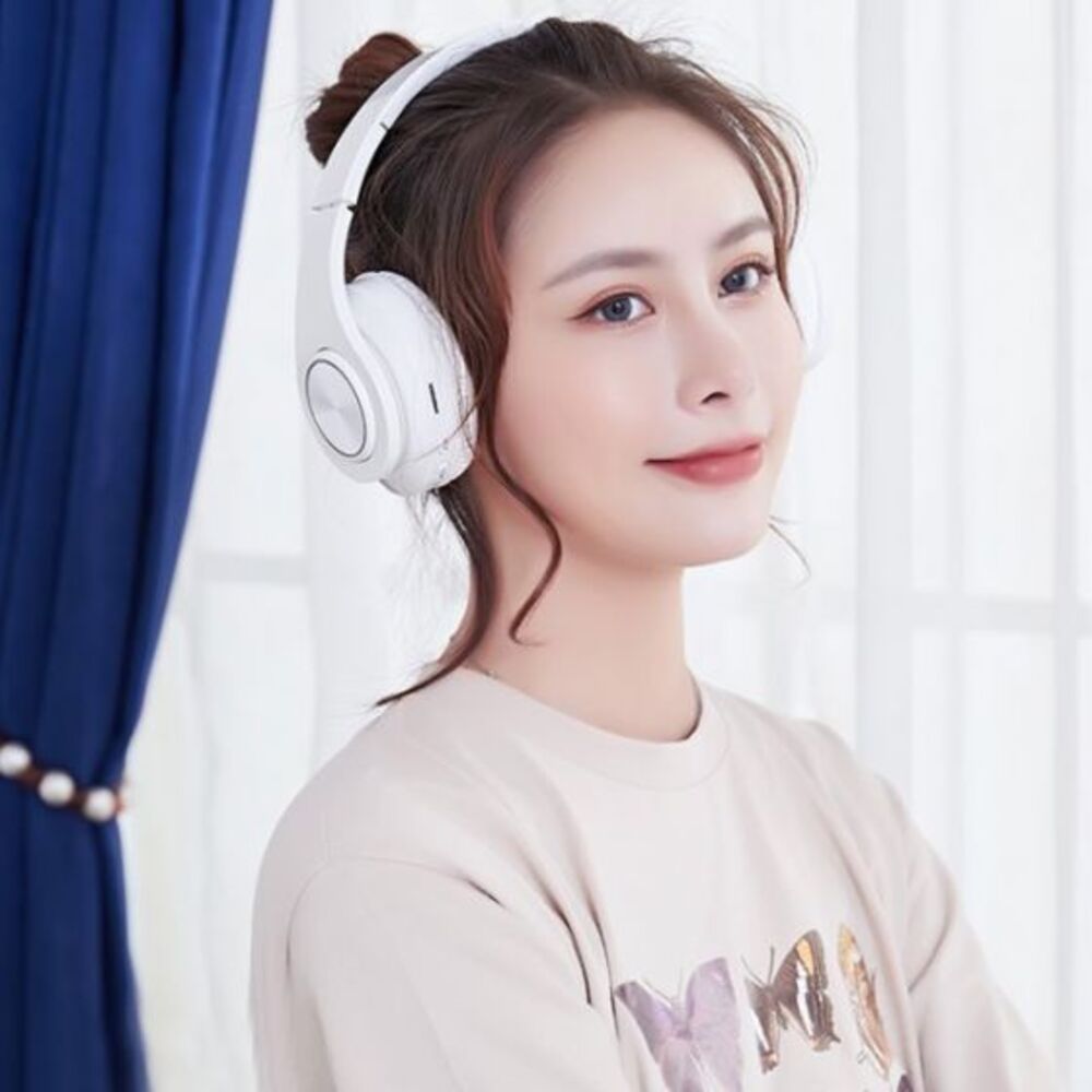 Bluetooth V5.0 Headphones Foldable With LED Lights