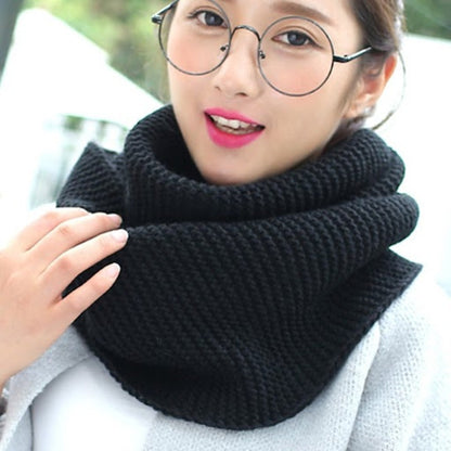Elegant Knitted Neck Gaiter for Women