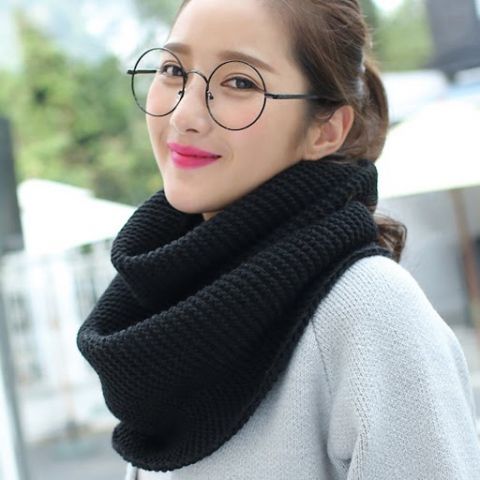 Elegant Knitted Neck Gaiter for Women